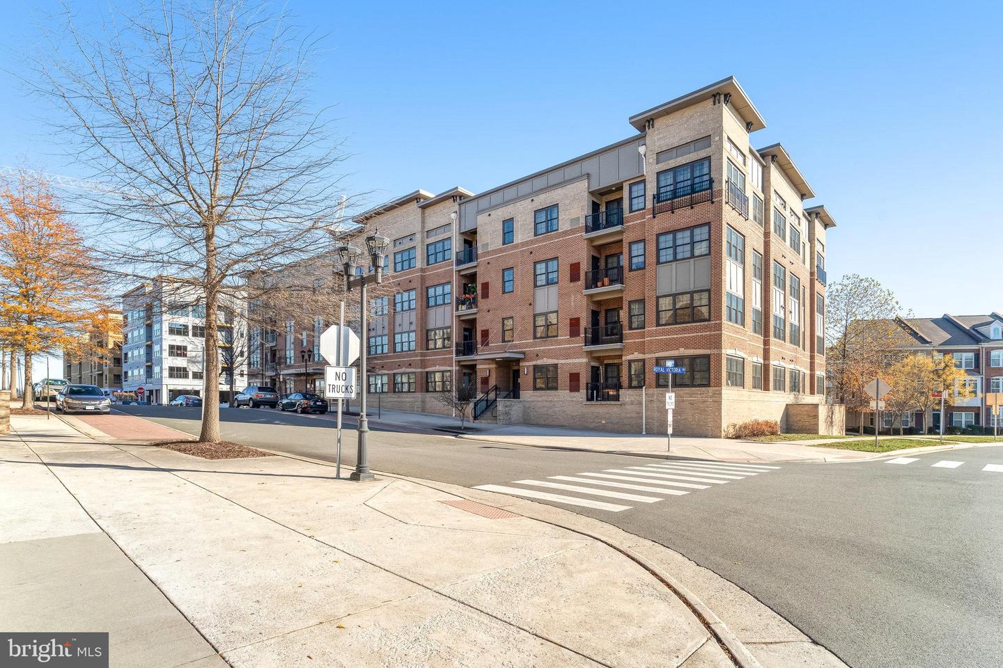 9523 BASTILLE ST #207, FAIRFAX, Virginia 22031, 2 Bedrooms Bedrooms, ,2 BathroomsBathrooms,Residential,For sale,9523 BASTILLE ST #207,VAFX2281368 MLS # VAFX2281368 9523 BASTILLE ST #207, FAIRFAX, Virginia 22031, 2 Bedrooms Bedrooms, ,2 BathroomsBathrooms,Residential,For sale,9523 BASTILLE ST #207,VAFX2281368 MLS # VAFX2281368