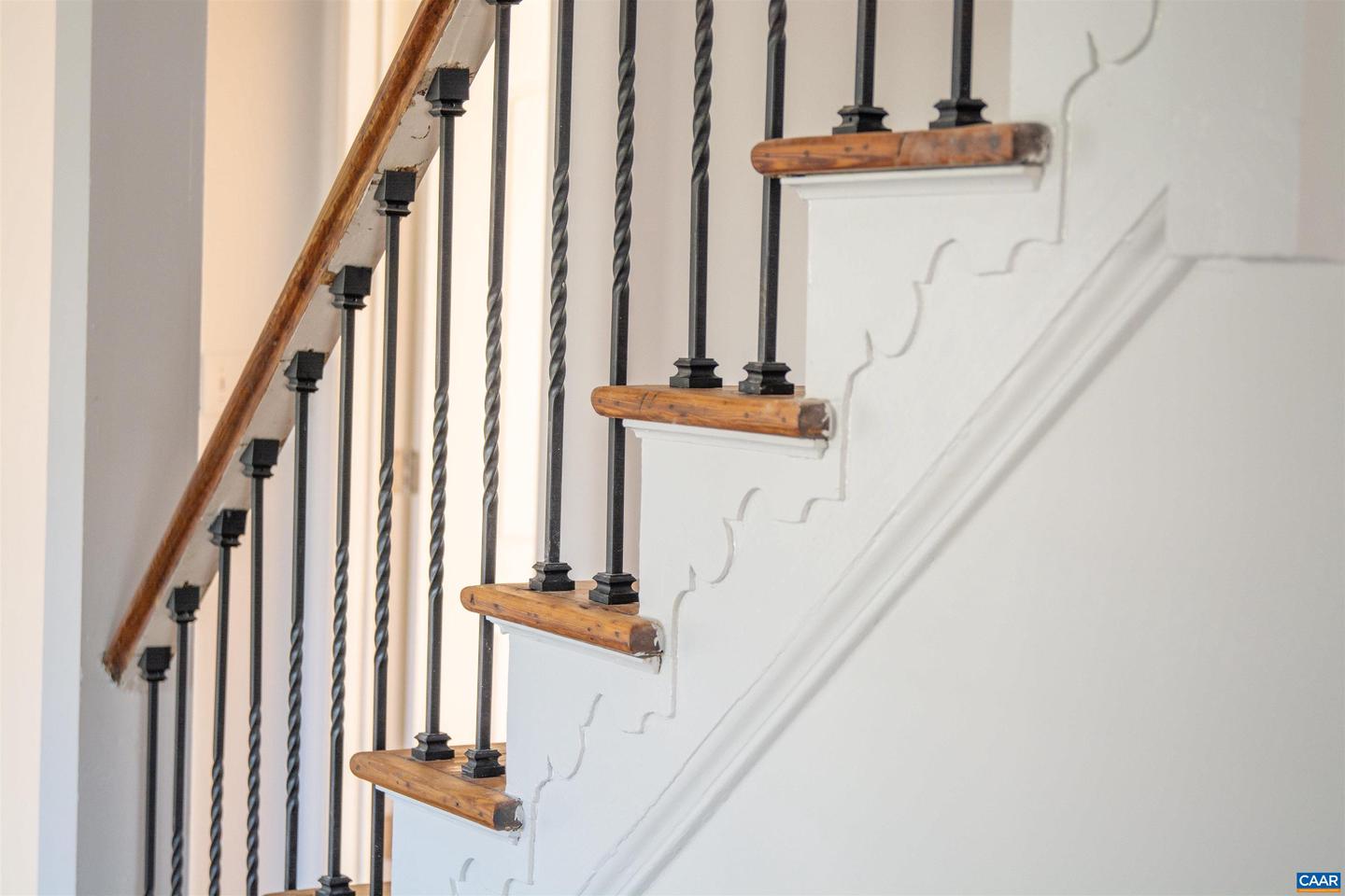 105 LINNEY ST, GORDONSVILLE, Virginia 22942, 4 Bedrooms Bedrooms, ,3 BathroomsBathrooms,Residential,For sale,105 LINNEY ST,671587 MLS # 671587