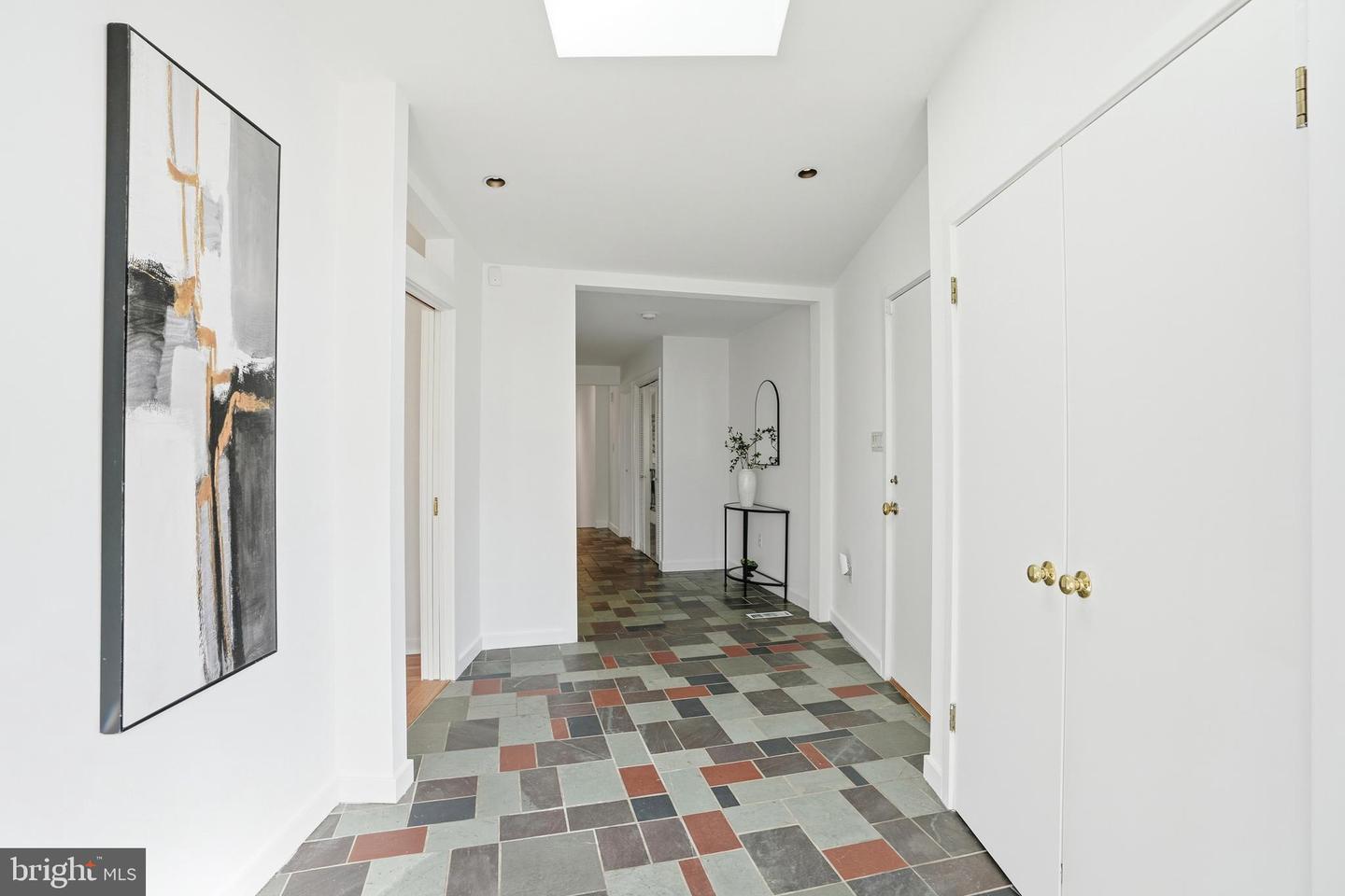 2745 N RADFORD ST, ARLINGTON, Virginia 22207, 6 Bedrooms Bedrooms, ,6 BathroomsBathrooms,Residential,For sale,2745 N RADFORD ST,VAAR2066586 MLS # VAAR2066586