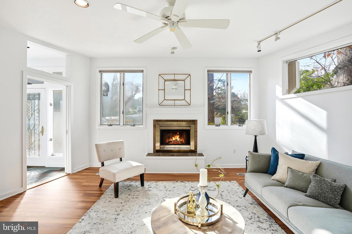 2745 N RADFORD ST, ARLINGTON, Virginia 22207, 6 Bedrooms Bedrooms, ,6 BathroomsBathrooms,Residential,For sale,2745 N RADFORD ST,VAAR2066586 MLS # VAAR2066586