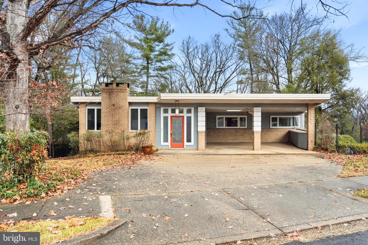 2745 N RADFORD ST, ARLINGTON, Virginia 22207, 6 Bedrooms Bedrooms, ,6 BathroomsBathrooms,Residential,For sale,2745 N RADFORD ST,VAAR2066586 MLS # VAAR2066586