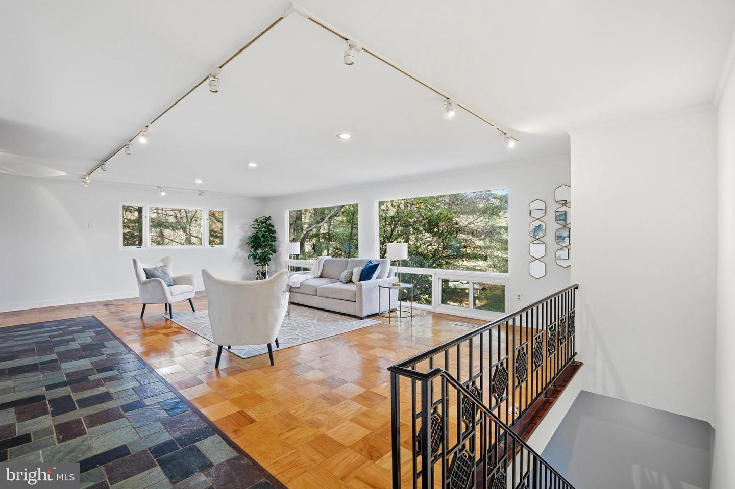 2745 N RADFORD ST, ARLINGTON, Virginia 22207, 6 Bedrooms Bedrooms, ,6 BathroomsBathrooms,Residential,For sale,2745 N RADFORD ST,VAAR2066586 MLS # VAAR2066586