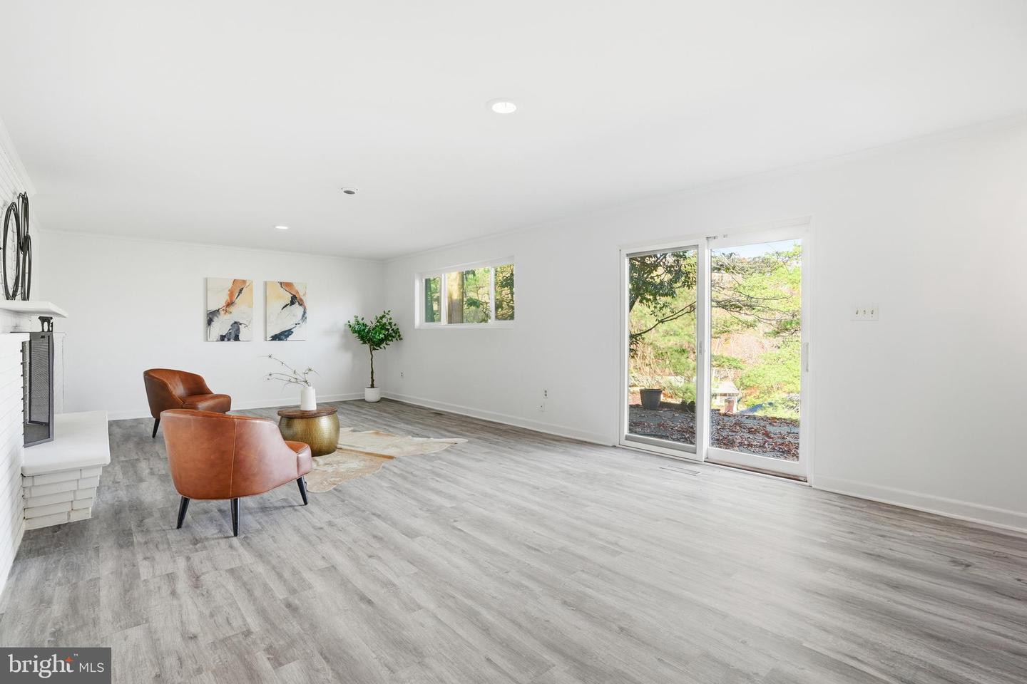 2745 N RADFORD ST, ARLINGTON, Virginia 22207, 6 Bedrooms Bedrooms, ,6 BathroomsBathrooms,Residential,For sale,2745 N RADFORD ST,VAAR2066586 MLS # VAAR2066586