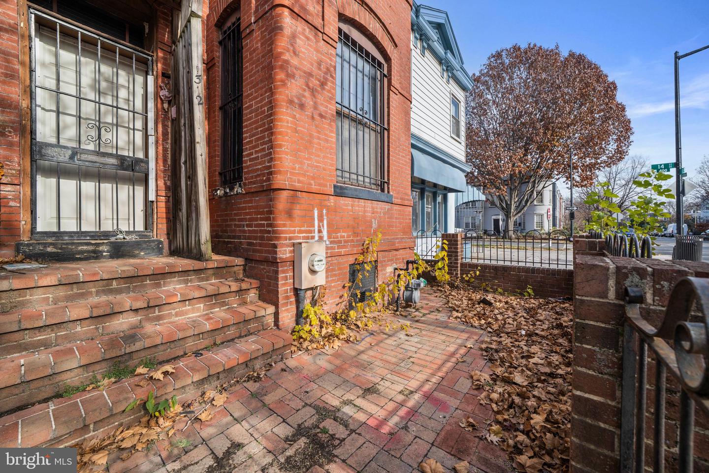 1362 E ST SE, WASHINGTON, District Of Columbia 20003, ,Residential,For sale,1362 E ST SE,DCDC2233756 MLS # DCDC2233756 1362 E ST SE, WASHINGTON, District Of Columbia 20003, ,Residential,For sale,1362 E ST SE,DCDC2233756 MLS # DCDC2233756