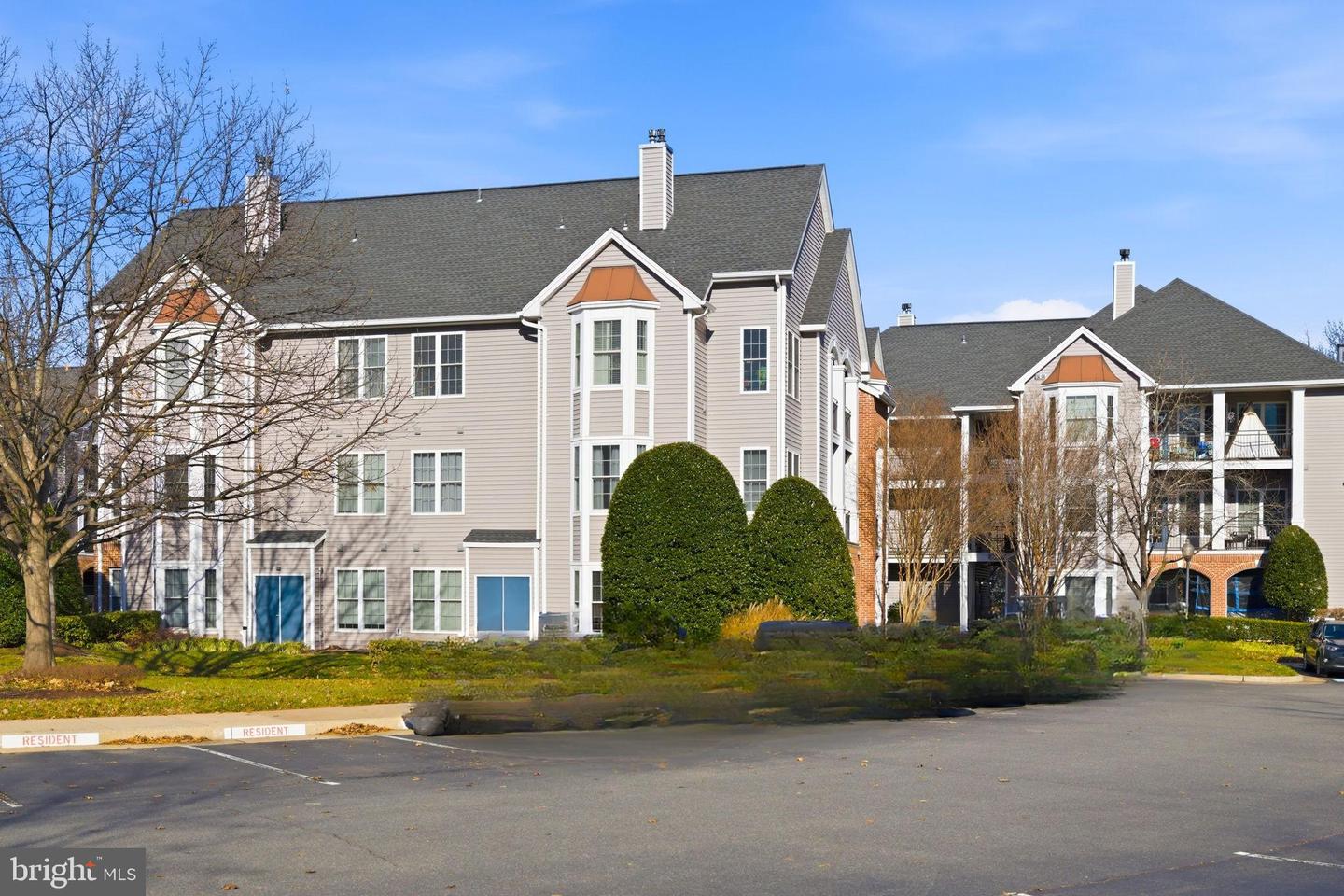 20419 RIVERBEND SQ #200, STERLING, Virginia 20165, 2 Bedrooms Bedrooms, 4 Rooms Rooms,2 BathroomsBathrooms,Residential,For sale,20419 RIVERBEND SQ #200,VALO2111958 MLS # VALO2111958 20419 RIVERBEND SQ #200, STERLING, Virginia 20165, 2 Bedrooms Bedrooms, 4 Rooms Rooms,2 BathroomsBathrooms,Residential,For sale,20419 RIVERBEND SQ #200,VALO2111958 MLS # VALO2111958