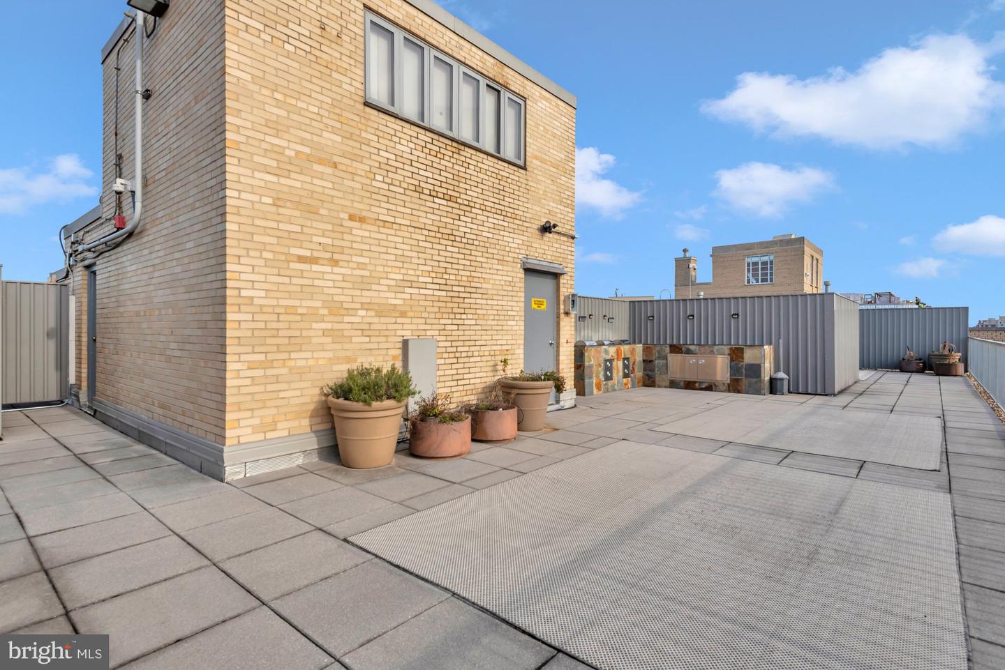 1711 MASSACHUSETTS NW #223, WASHINGTON, District Of Columbia 20036, 1 Bedroom Bedrooms, ,1 BathroomBathrooms,Residential,For sale,1711 MASSACHUSETTS NW #223,DCDC2233858 MLS # DCDC2233858