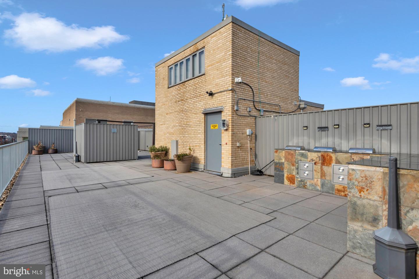 1711 MASSACHUSETTS NW #223, WASHINGTON, District Of Columbia 20036, 1 Bedroom Bedrooms, ,1 BathroomBathrooms,Residential,For sale,1711 MASSACHUSETTS NW #223,DCDC2233858 MLS # DCDC2233858