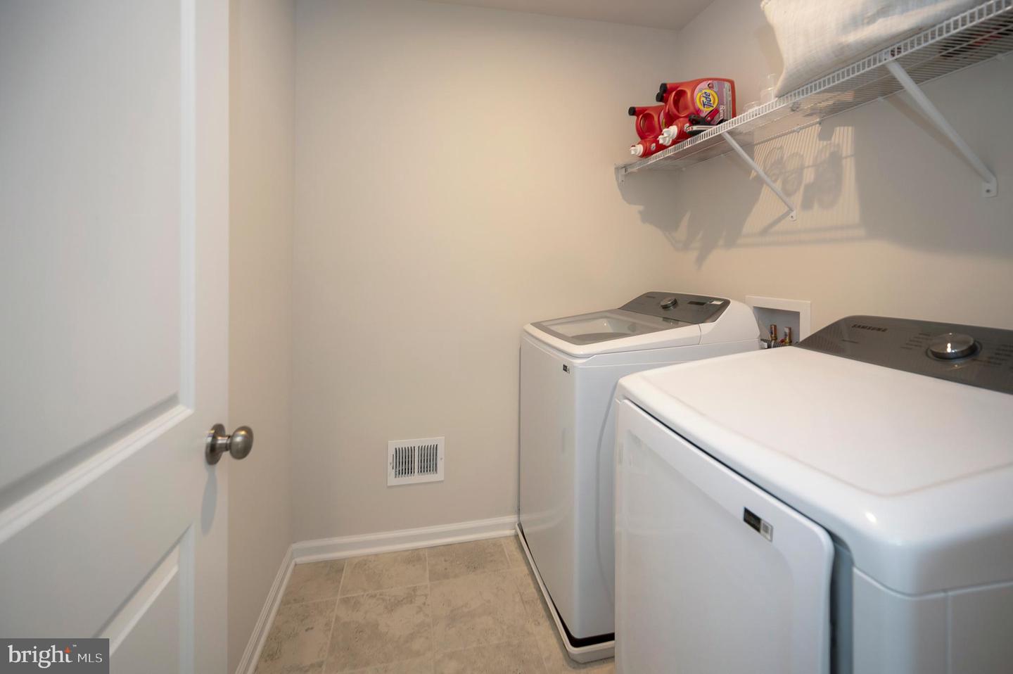 314 LIBERTY HALL DR, FREDERICKSBURG, Virginia 22406, 4 Bedrooms Bedrooms, ,4 BathroomsBathrooms,Residential,For sale,314 LIBERTY HALL DR,VAST2044550 MLS # VAST2044550