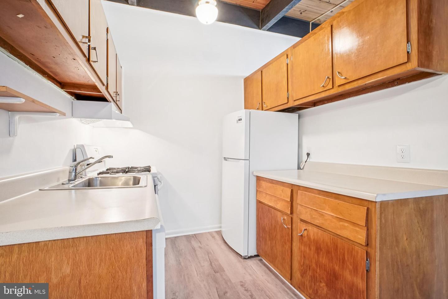 4333 AMERICANA DR #203, ANNANDALE, Virginia 22003, 2 Bedrooms Bedrooms, ,1 BathroomBathrooms,Residential,For sale,4333 AMERICANA DR #203,VAFX2281478 MLS # VAFX2281478