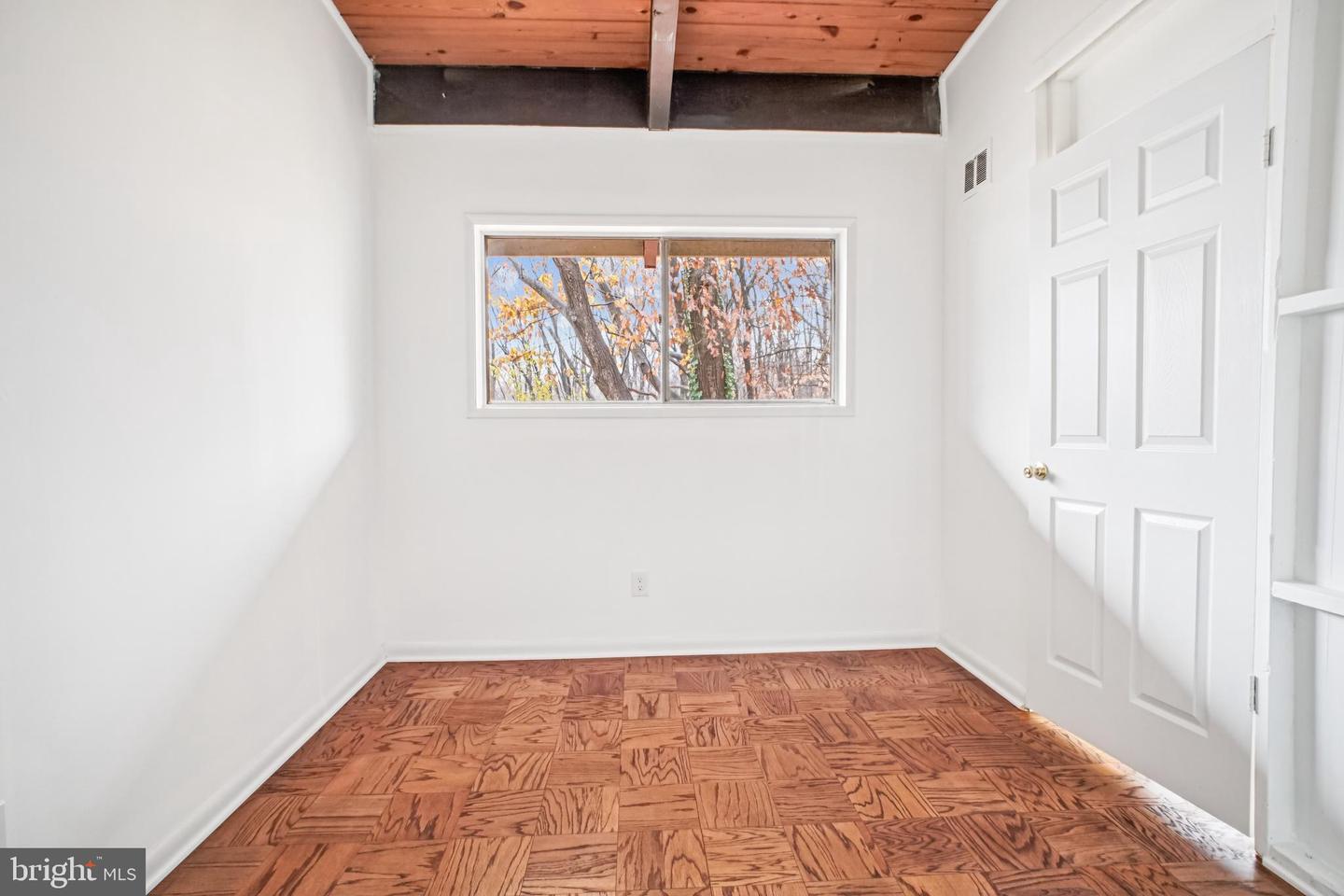 4333 AMERICANA DR #203, ANNANDALE, Virginia 22003, 2 Bedrooms Bedrooms, ,1 BathroomBathrooms,Residential,For sale,4333 AMERICANA DR #203,VAFX2281478 MLS # VAFX2281478