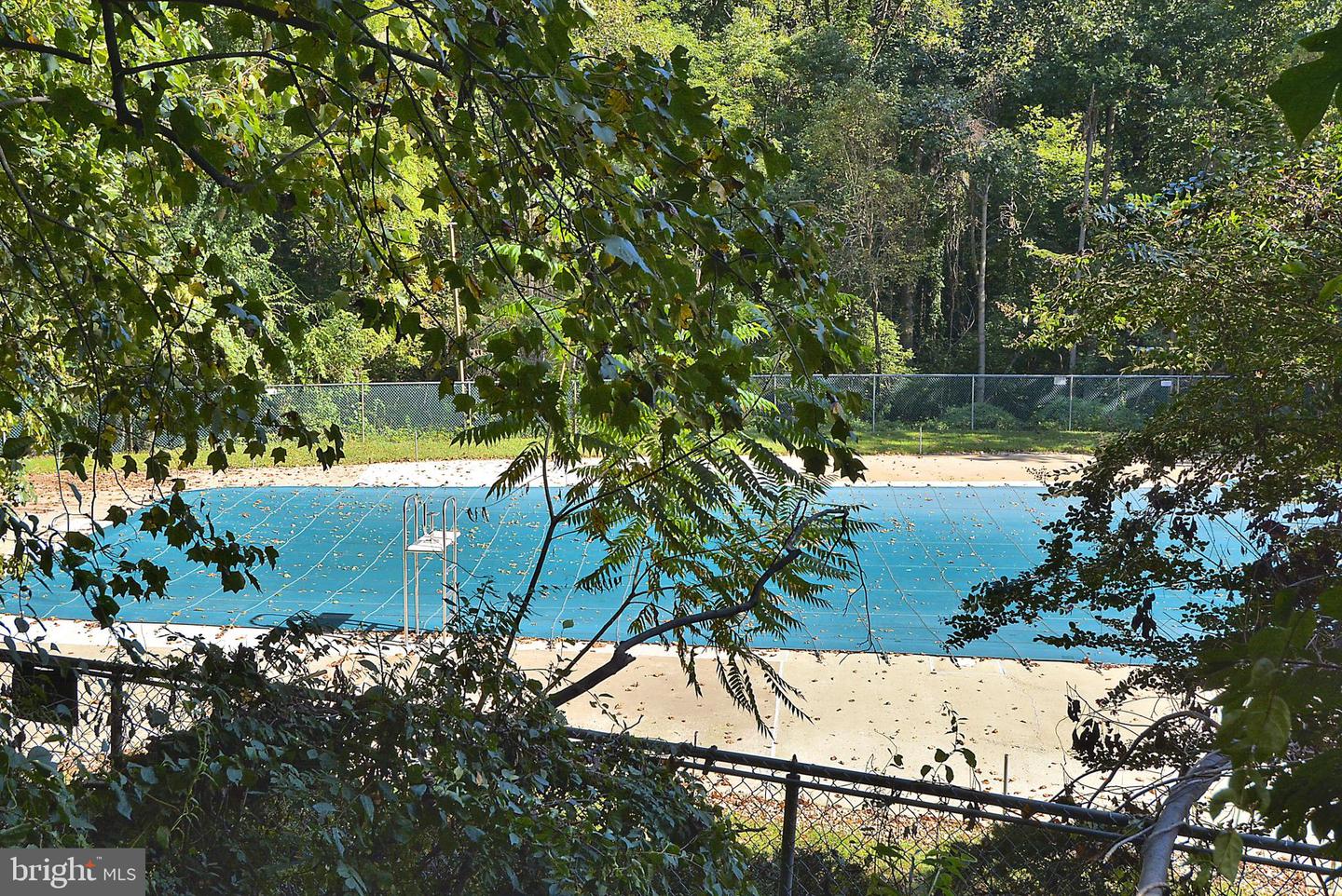 4333 AMERICANA DR #203, ANNANDALE, Virginia 22003, 2 Bedrooms Bedrooms, ,1 BathroomBathrooms,Residential,For sale,4333 AMERICANA DR #203,VAFX2281478 MLS # VAFX2281478