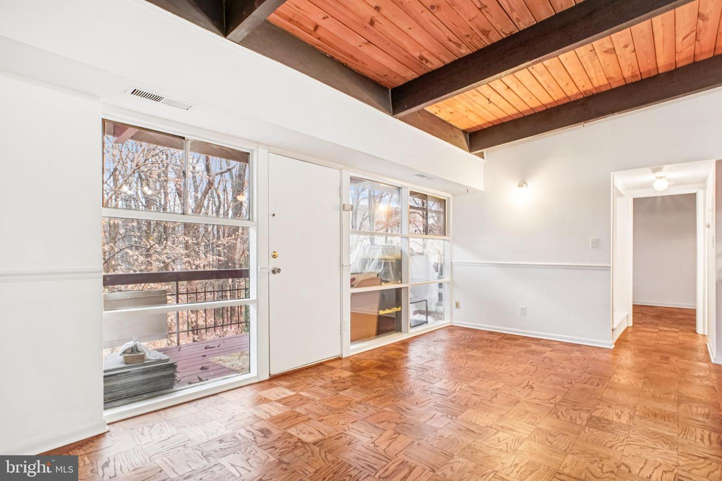 4333 AMERICANA DR #203, ANNANDALE, Virginia 22003, 2 Bedrooms Bedrooms, ,1 BathroomBathrooms,Residential,For sale,4333 AMERICANA DR #203,VAFX2281478 MLS # VAFX2281478