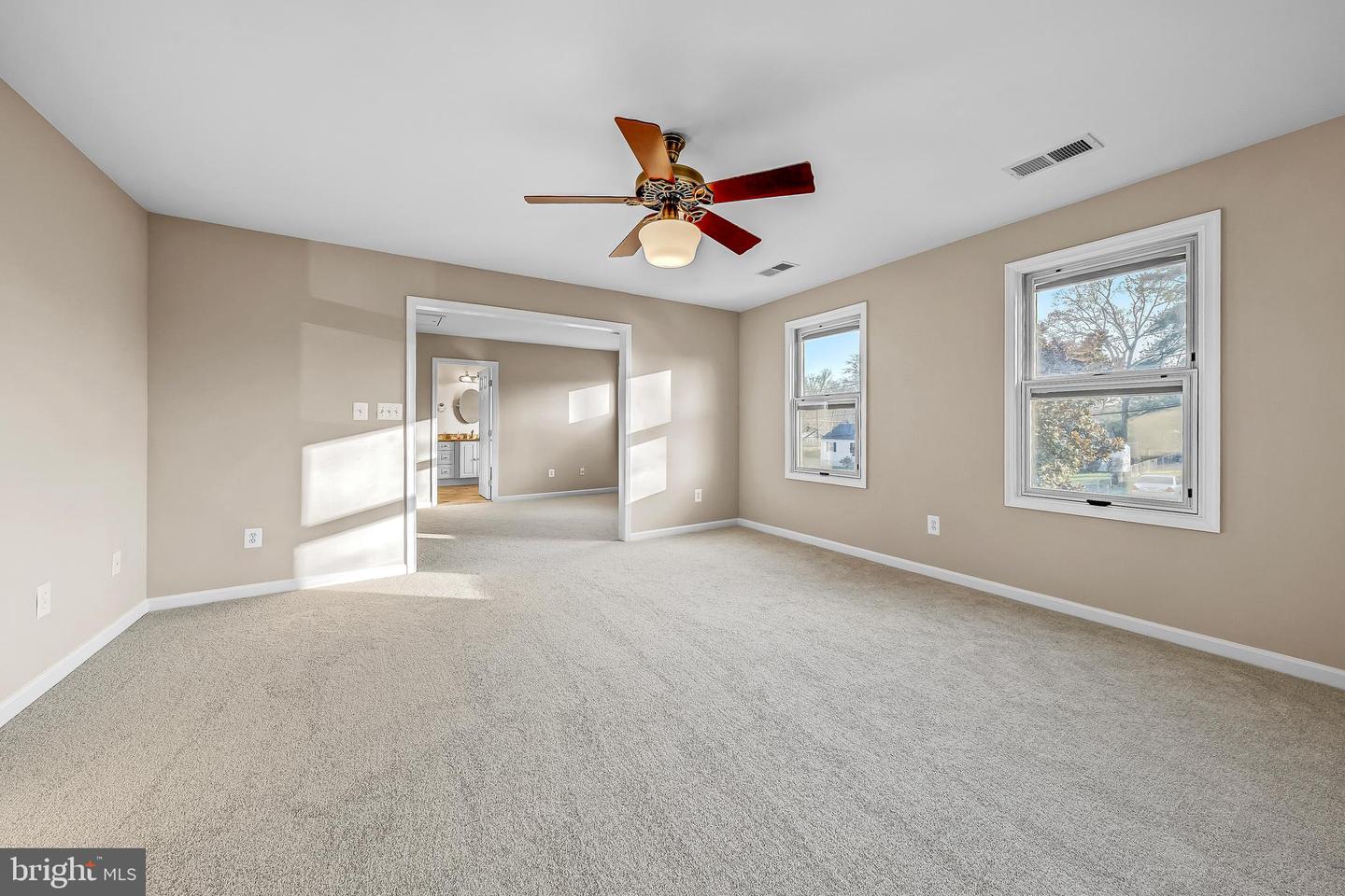 8602 SPRUCE ST, MANASSAS, Virginia 20111, 3 Bedrooms Bedrooms, ,3 BathroomsBathrooms,Residential,For sale,8602 SPRUCE ST,VAPW2108630 MLS # VAPW2108630