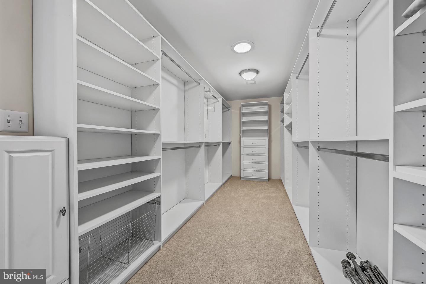 8602 SPRUCE ST, MANASSAS, Virginia 20111, 3 Bedrooms Bedrooms, ,3 BathroomsBathrooms,Residential,For sale,8602 SPRUCE ST,VAPW2108630 MLS # VAPW2108630