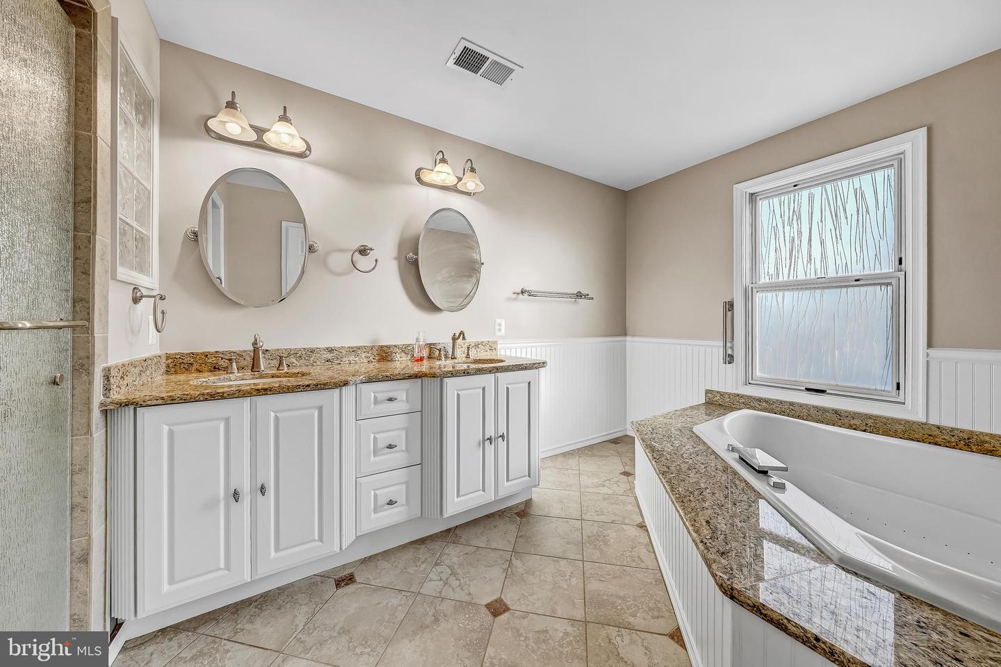 8602 SPRUCE ST, MANASSAS, Virginia 20111, 3 Bedrooms Bedrooms, ,3 BathroomsBathrooms,Residential,For sale,8602 SPRUCE ST,VAPW2108630 MLS # VAPW2108630