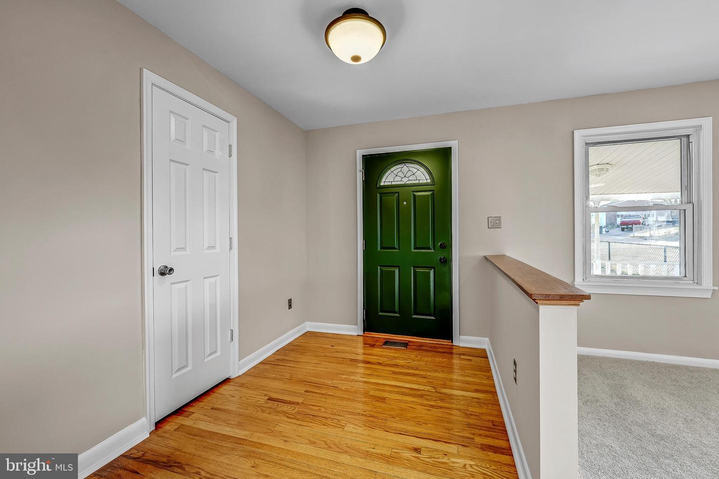 8602 SPRUCE ST, MANASSAS, Virginia 20111, 3 Bedrooms Bedrooms, ,3 BathroomsBathrooms,Residential,For sale,8602 SPRUCE ST,VAPW2108630 MLS # VAPW2108630