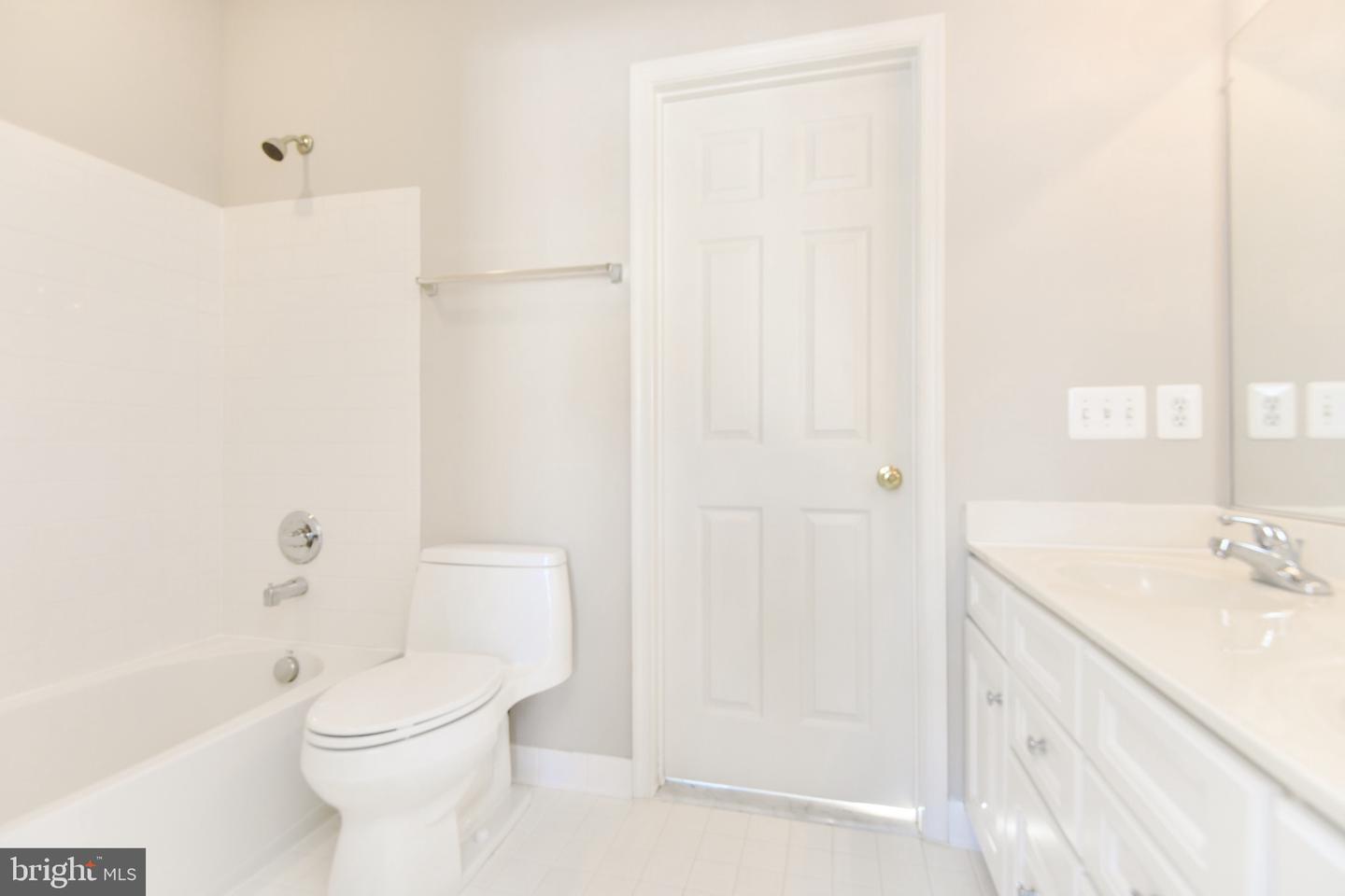 12027 PAPER BIRCH LN, GAINESVILLE, Virginia 20155, 4 Bedrooms Bedrooms, ,4 BathroomsBathrooms,Residential,For sale,12027 PAPER BIRCH LN,VAPW2108636 MLS # VAPW2108636