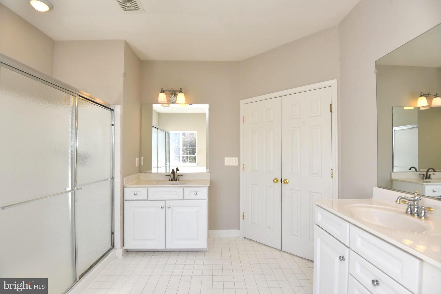 12027 PAPER BIRCH LN, GAINESVILLE, Virginia 20155, 4 Bedrooms Bedrooms, ,4 BathroomsBathrooms,Residential,For sale,12027 PAPER BIRCH LN,VAPW2108636 MLS # VAPW2108636