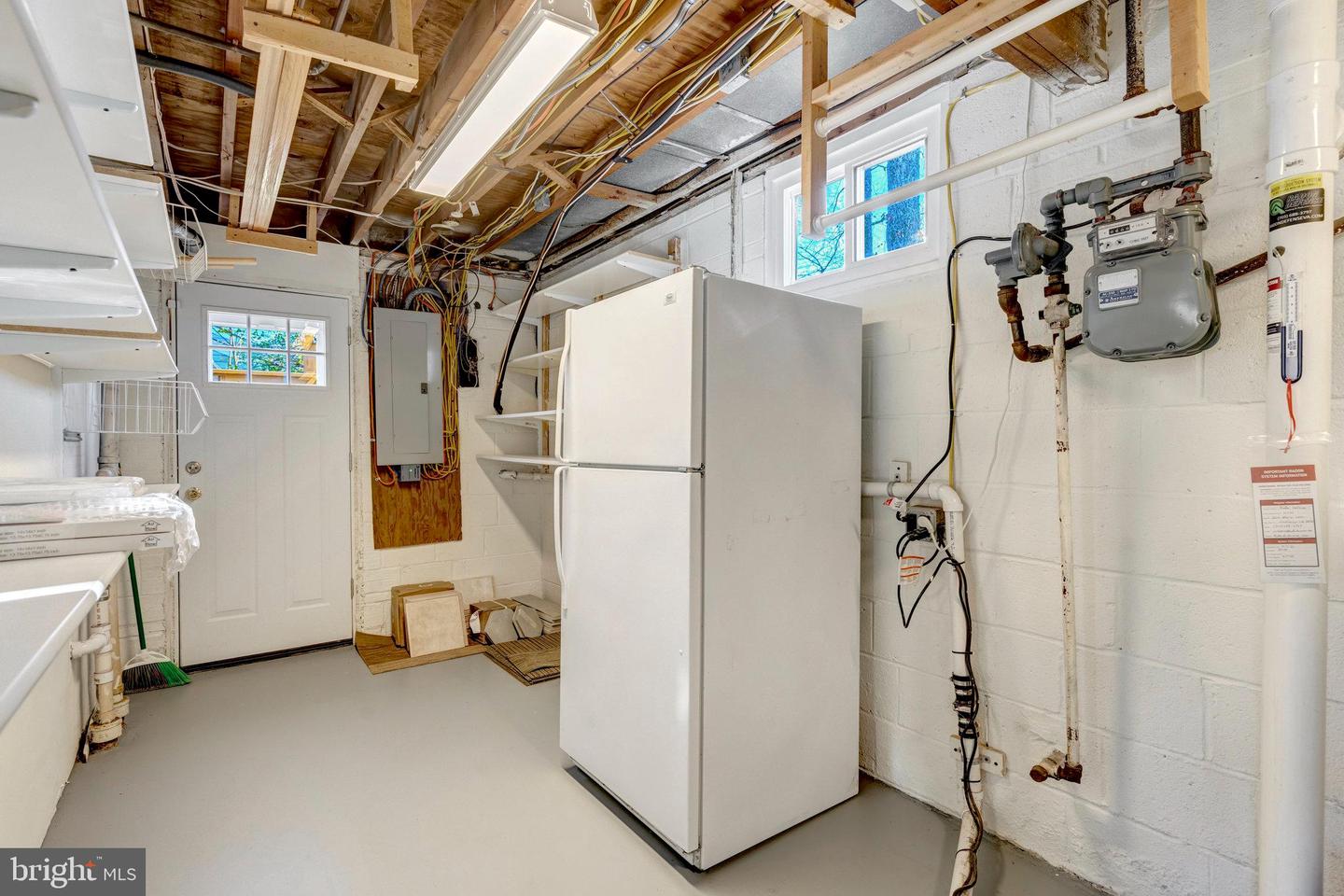 15005 PONDERLAY DR, CENTREVILLE, Virginia 20120, 3 Bedrooms Bedrooms, 11 Rooms Rooms,3 BathroomsBathrooms,Residential,For sale,15005 PONDERLAY DR,VAFX2281140 MLS # VAFX2281140