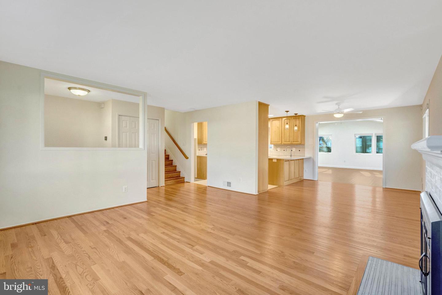 15005 PONDERLAY DR, CENTREVILLE, Virginia 20120, 3 Bedrooms Bedrooms, 11 Rooms Rooms,3 BathroomsBathrooms,Residential,For sale,15005 PONDERLAY DR,VAFX2281140 MLS # VAFX2281140