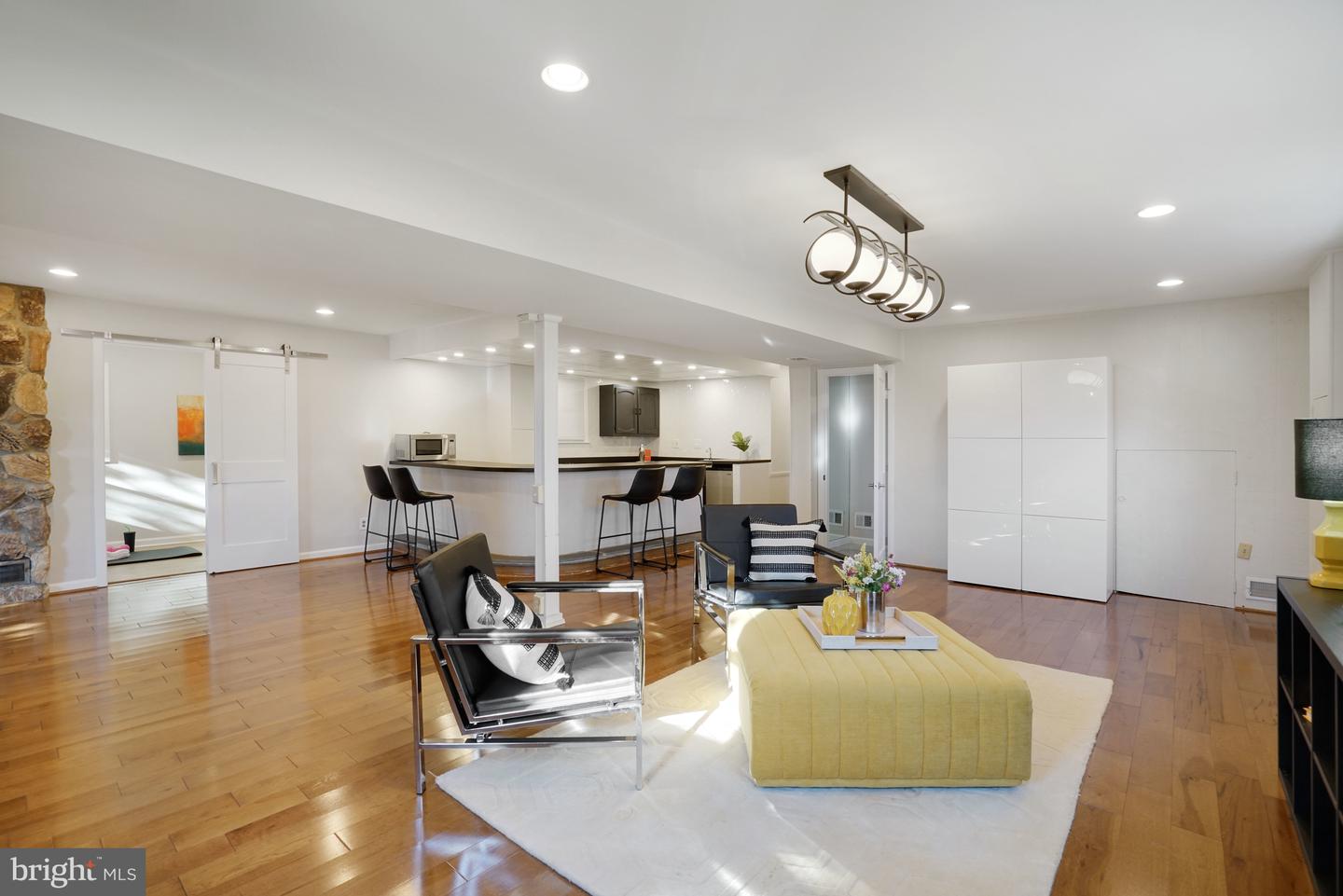 1026 BIRCH ST, FALLS CHURCH, Virginia 22046, 4 Bedrooms Bedrooms, ,3 BathroomsBathrooms,Residential,For sale,1026 BIRCH ST,VAFA2003488 MLS # VAFA2003488 1026 BIRCH ST, FALLS CHURCH, Virginia 22046, 4 Bedrooms Bedrooms, ,3 BathroomsBathrooms,Residential,For sale,1026 BIRCH ST,VAFA2003488 MLS # VAFA2003488