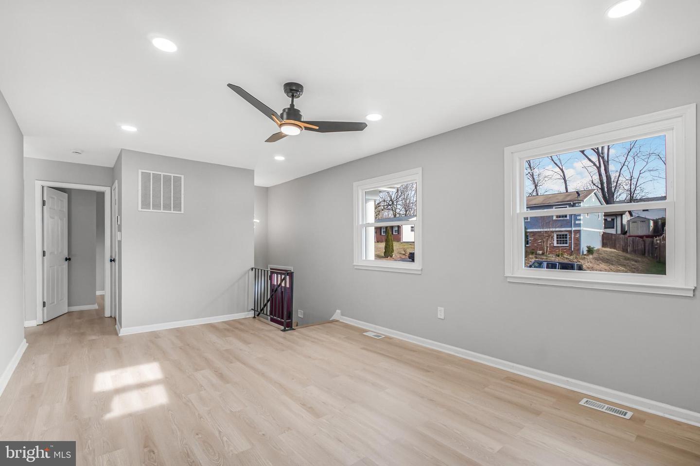 13814 GREENWOOD DR, WOODBRIDGE, Virginia 22193, 3 Bedrooms Bedrooms, ,2 BathroomsBathrooms,Residential,For sale,13814 GREENWOOD DR,VAPW2108564 MLS # VAPW2108564 13814 GREENWOOD DR, WOODBRIDGE, Virginia 22193, 3 Bedrooms Bedrooms, ,2 BathroomsBathrooms,Residential,For sale,13814 GREENWOOD DR,VAPW2108564 MLS # VAPW2108564