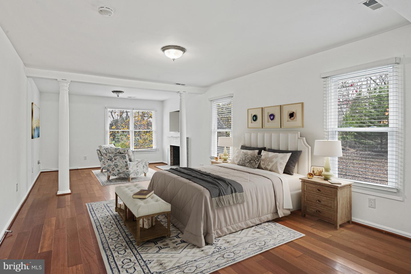 355 SPRINGVALE RD, GREAT FALLS, Virginia 22066, 4 Bedrooms Bedrooms, ,3 BathroomsBathrooms,Residential,For sale,355 SPRINGVALE RD,VAFX2281272 MLS # VAFX2281272