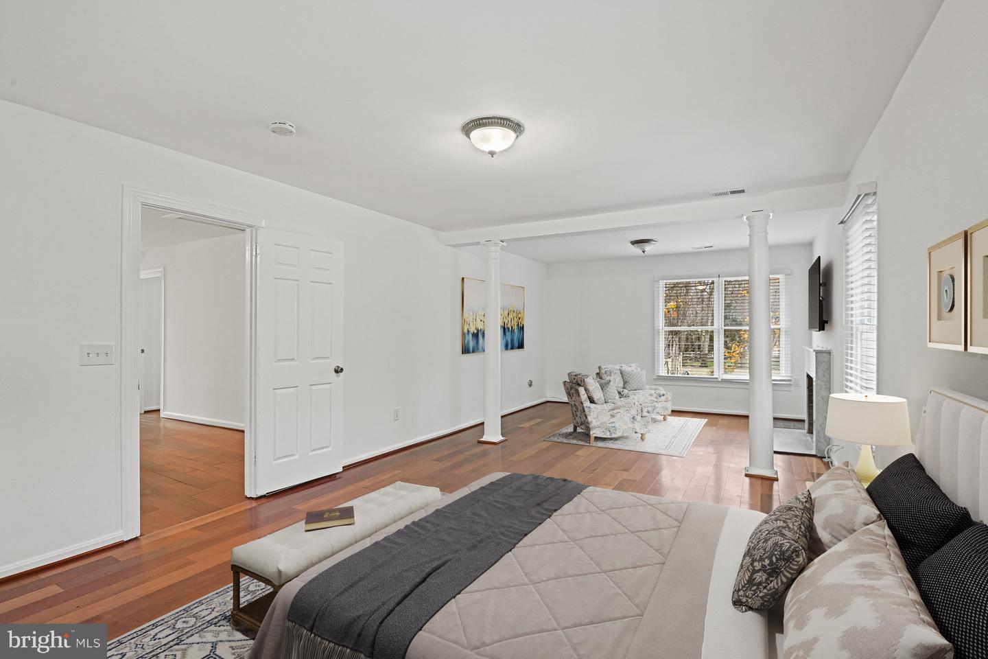 355 SPRINGVALE RD, GREAT FALLS, Virginia 22066, 4 Bedrooms Bedrooms, ,3 BathroomsBathrooms,Residential,For sale,355 SPRINGVALE RD,VAFX2281272 MLS # VAFX2281272