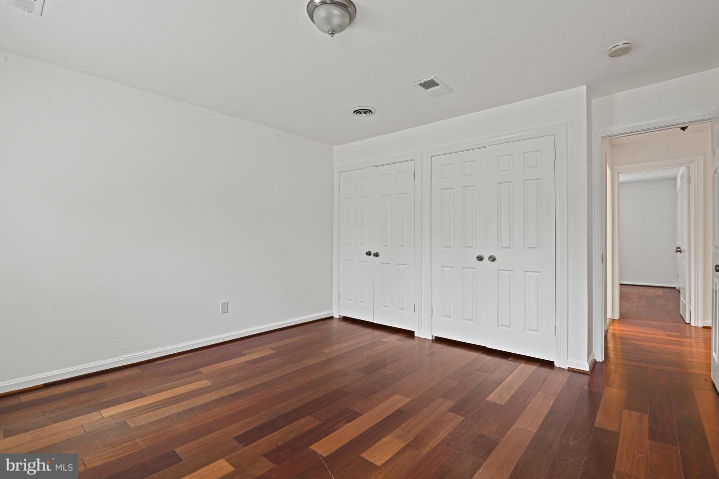 355 SPRINGVALE RD, GREAT FALLS, Virginia 22066, 4 Bedrooms Bedrooms, ,3 BathroomsBathrooms,Residential,For sale,355 SPRINGVALE RD,VAFX2281272 MLS # VAFX2281272