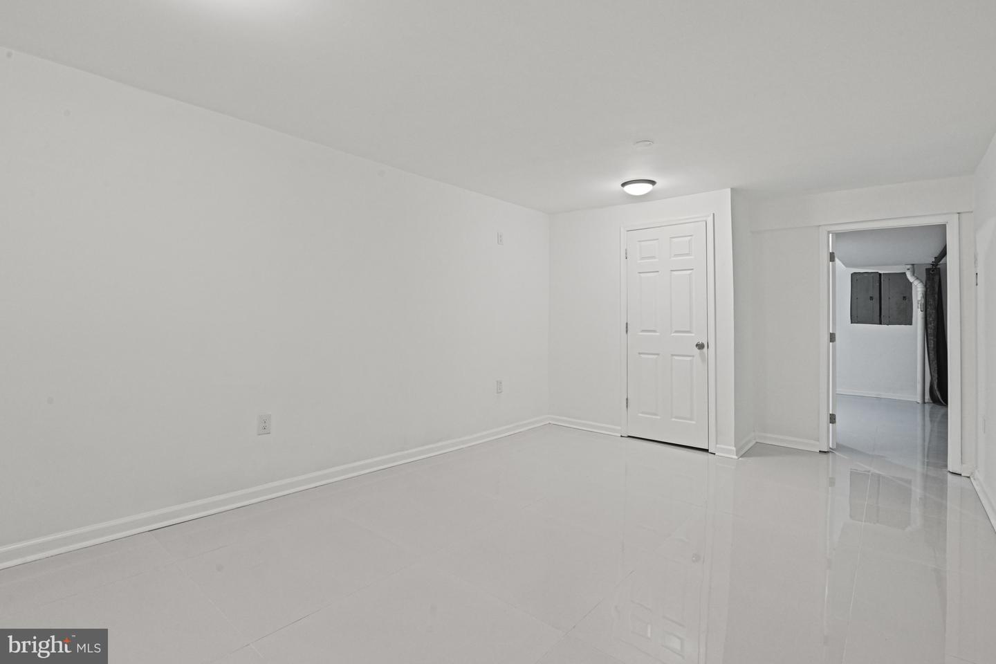 355 SPRINGVALE RD, GREAT FALLS, Virginia 22066, 4 Bedrooms Bedrooms, ,3 BathroomsBathrooms,Residential,For sale,355 SPRINGVALE RD,VAFX2281272 MLS # VAFX2281272