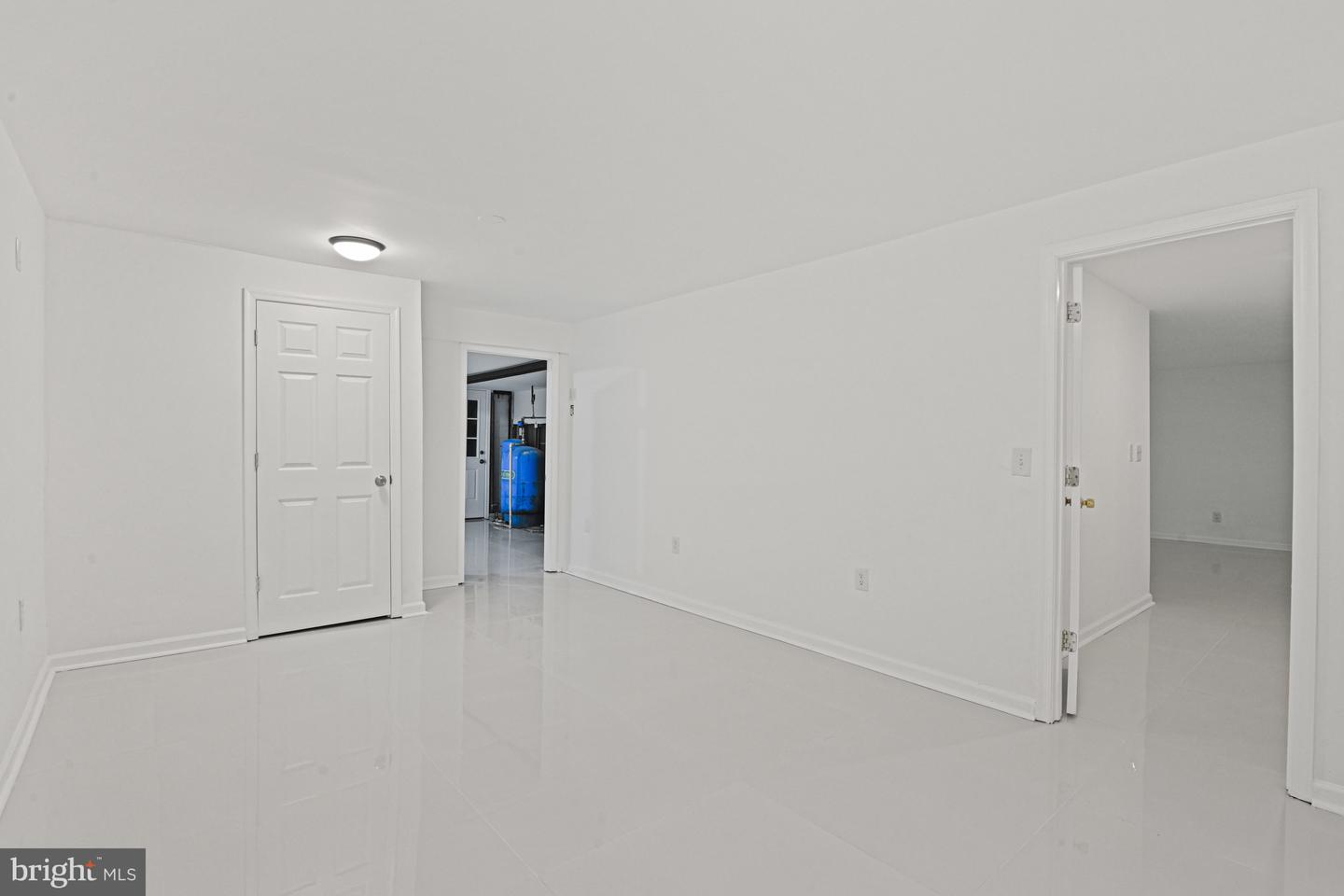 355 SPRINGVALE RD, GREAT FALLS, Virginia 22066, 4 Bedrooms Bedrooms, ,3 BathroomsBathrooms,Residential,For sale,355 SPRINGVALE RD,VAFX2281272 MLS # VAFX2281272