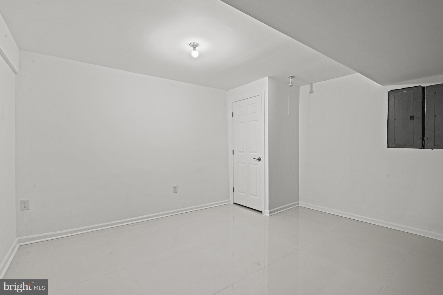 355 SPRINGVALE RD, GREAT FALLS, Virginia 22066, 4 Bedrooms Bedrooms, ,3 BathroomsBathrooms,Residential,For sale,355 SPRINGVALE RD,VAFX2281272 MLS # VAFX2281272