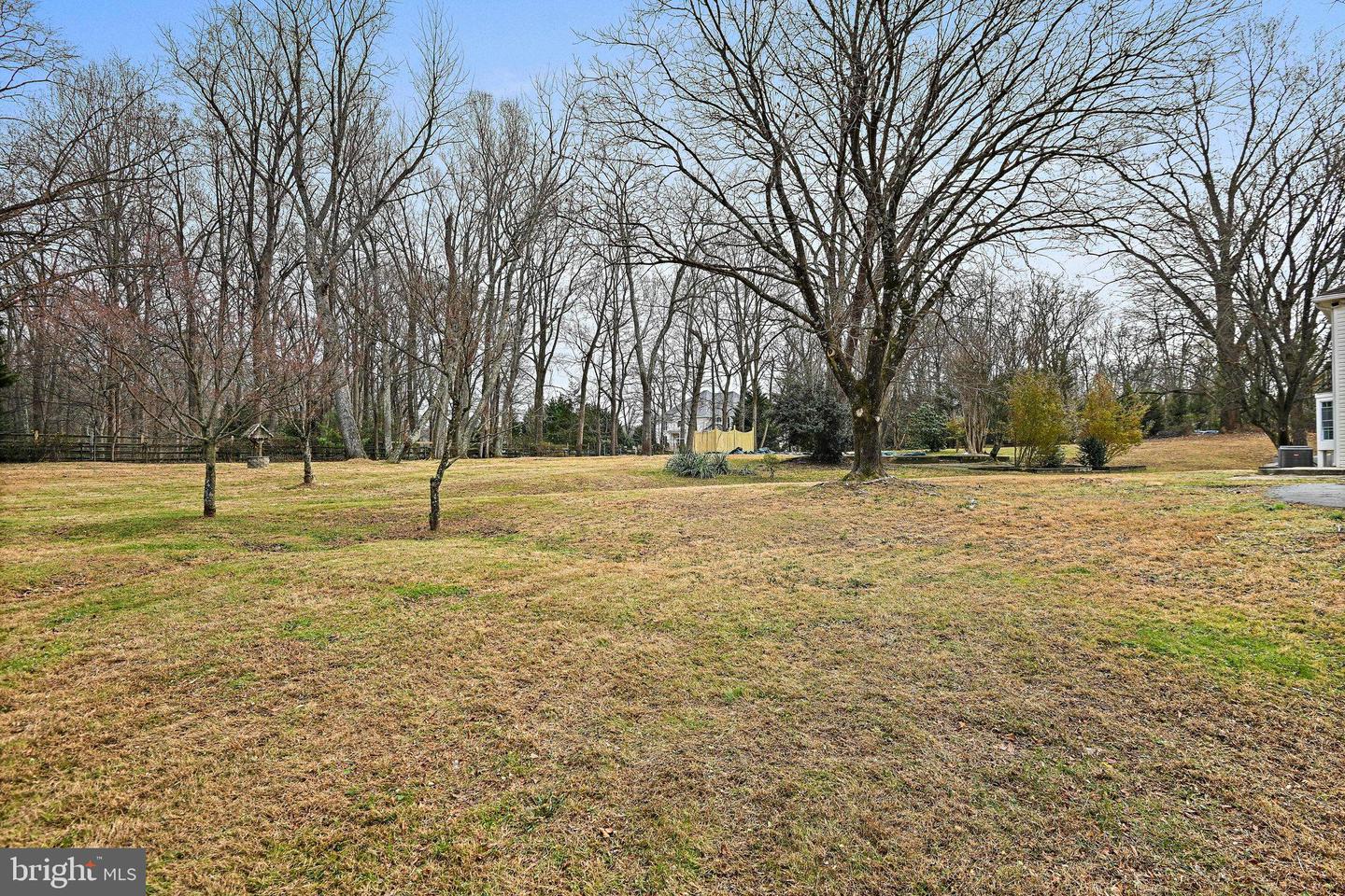 355 SPRINGVALE RD, GREAT FALLS, Virginia 22066, 4 Bedrooms Bedrooms, ,3 BathroomsBathrooms,Residential,For sale,355 SPRINGVALE RD,VAFX2281272 MLS # VAFX2281272