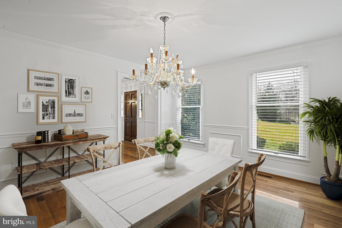 355 SPRINGVALE RD, GREAT FALLS, Virginia 22066, 4 Bedrooms Bedrooms, ,3 BathroomsBathrooms,Residential,For sale,355 SPRINGVALE RD,VAFX2281272 MLS # VAFX2281272