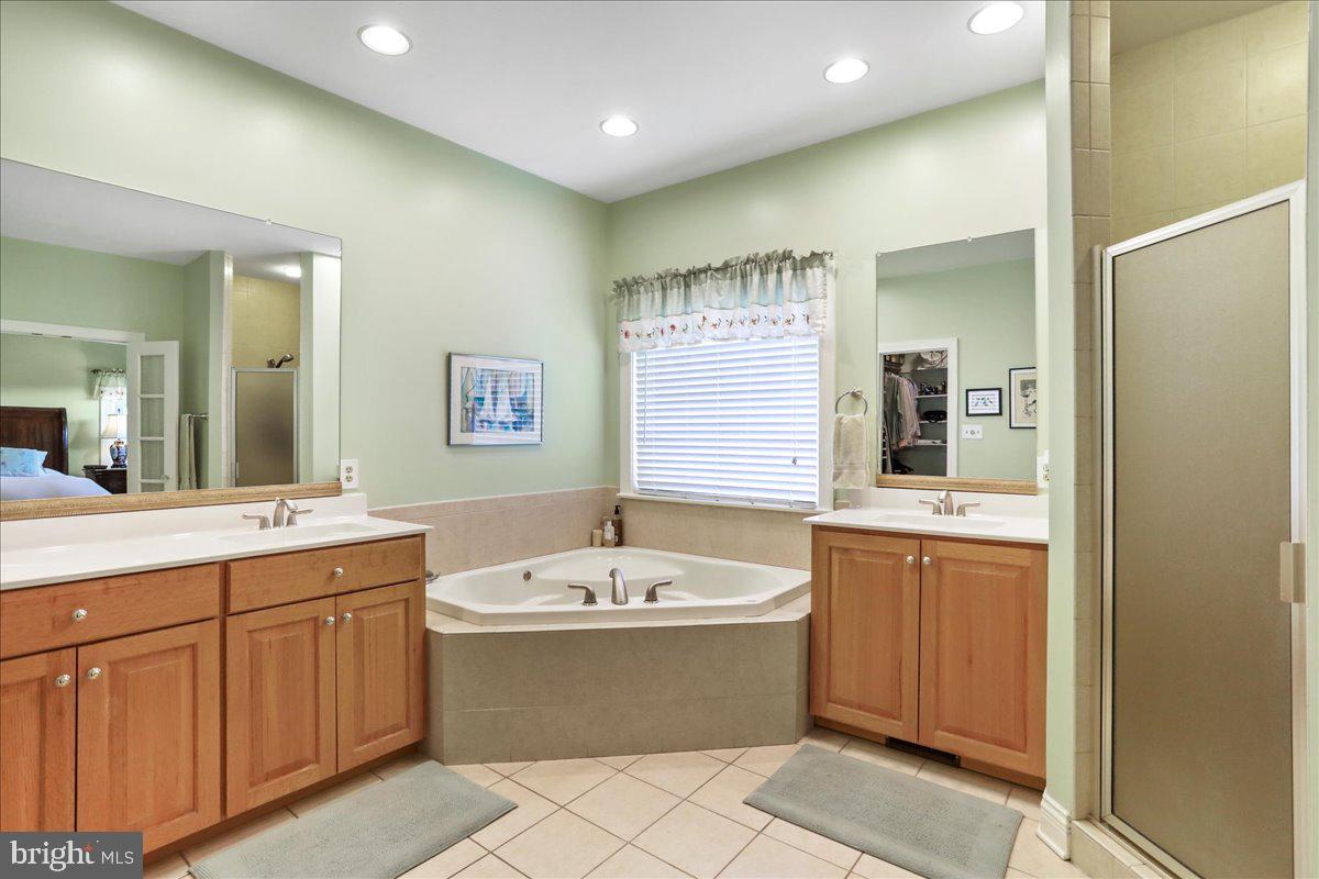 40 BIRDSONG LN, EDINBURG, Virginia 22824, 4 Bedrooms Bedrooms, 9 Rooms Rooms,3 BathroomsBathrooms,Residential,For sale,40 BIRDSONG LN,VASH2013138 MLS # VASH2013138