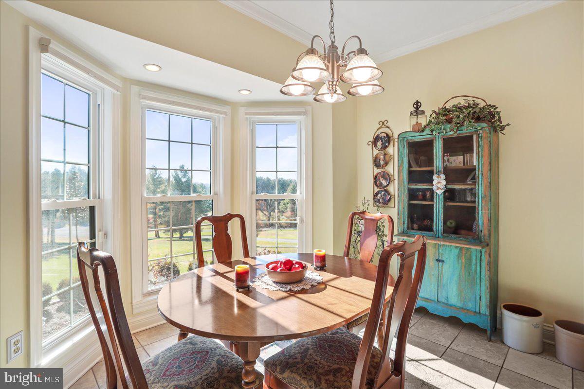 40 BIRDSONG LN, EDINBURG, Virginia 22824, 4 Bedrooms Bedrooms, 9 Rooms Rooms,3 BathroomsBathrooms,Residential,For sale,40 BIRDSONG LN,VASH2013138 MLS # VASH2013138