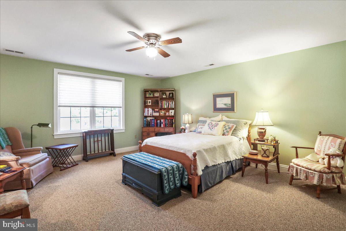 40 BIRDSONG LN, EDINBURG, Virginia 22824, 4 Bedrooms Bedrooms, 9 Rooms Rooms,3 BathroomsBathrooms,Residential,For sale,40 BIRDSONG LN,VASH2013138 MLS # VASH2013138