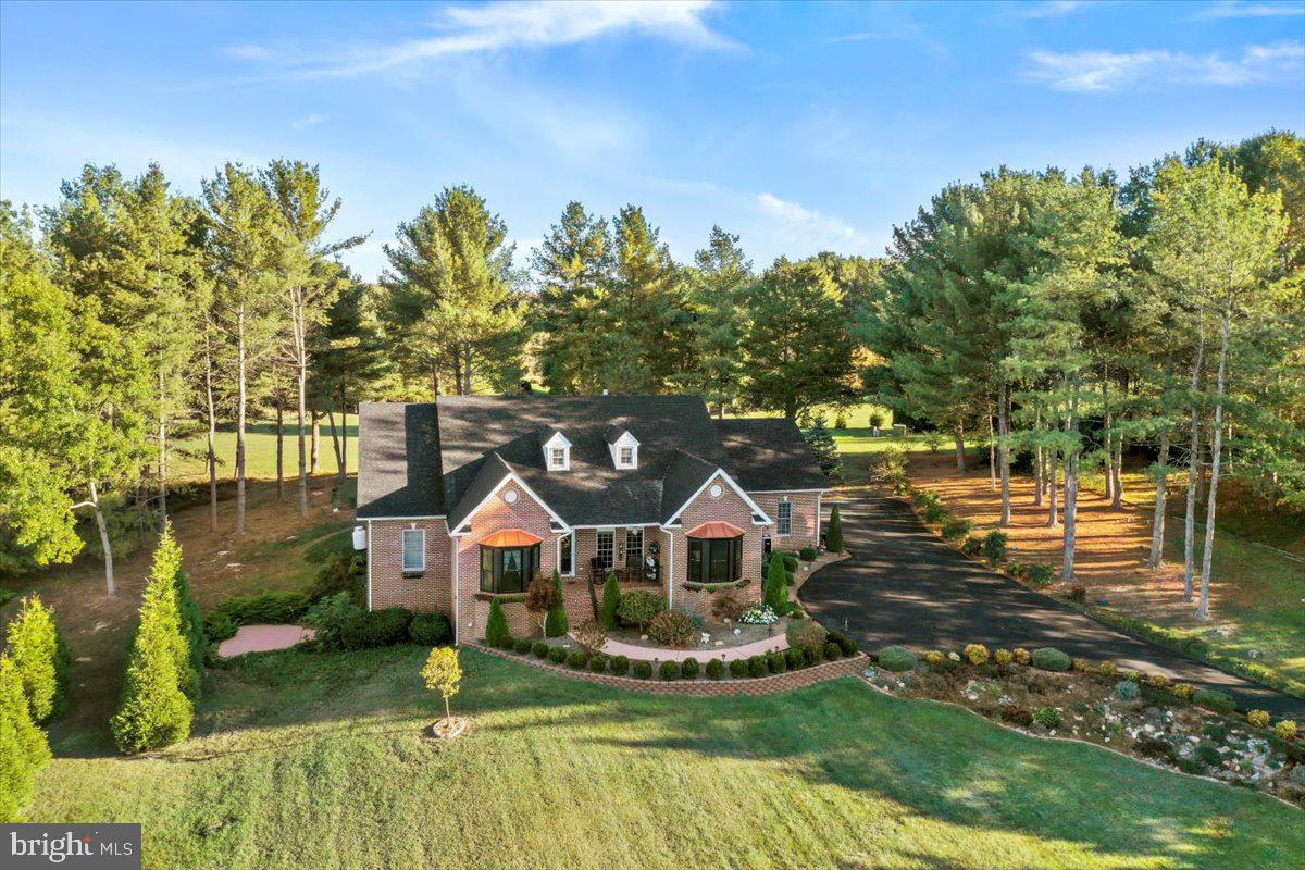 40 BIRDSONG LN, EDINBURG, Virginia 22824, 4 Bedrooms Bedrooms, 9 Rooms Rooms,3 BathroomsBathrooms,Residential,For sale,40 BIRDSONG LN,VASH2013138 MLS # VASH2013138