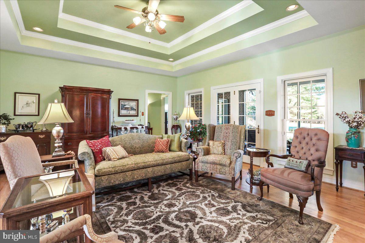 40 BIRDSONG LN, EDINBURG, Virginia 22824, 4 Bedrooms Bedrooms, 9 Rooms Rooms,3 BathroomsBathrooms,Residential,For sale,40 BIRDSONG LN,VASH2013138 MLS # VASH2013138