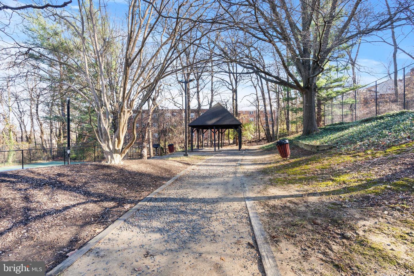 3618 GUNSTON RD, ALEXANDRIA, Virginia 22302, 1 Bedroom Bedrooms, ,1 BathroomBathrooms,Residential,For sale,3618 GUNSTON RD,VAAX2052152 MLS # VAAX2052152