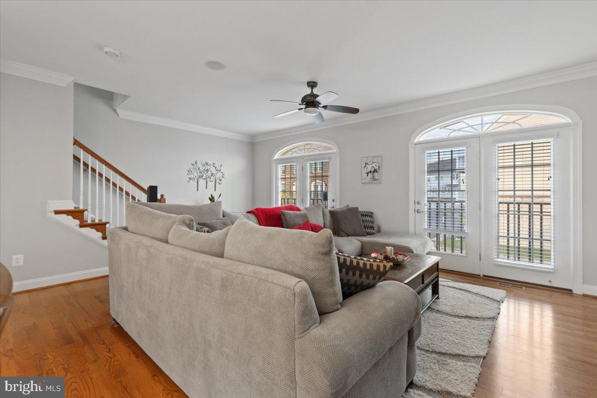 19461 XEROX DR, LEESBURG, Virginia 20176, 3 Bedrooms Bedrooms, 11 Rooms Rooms,2 BathroomsBathrooms,Residential,For sale,19461 XEROX DR,VALO2111906 MLS # VALO2111906