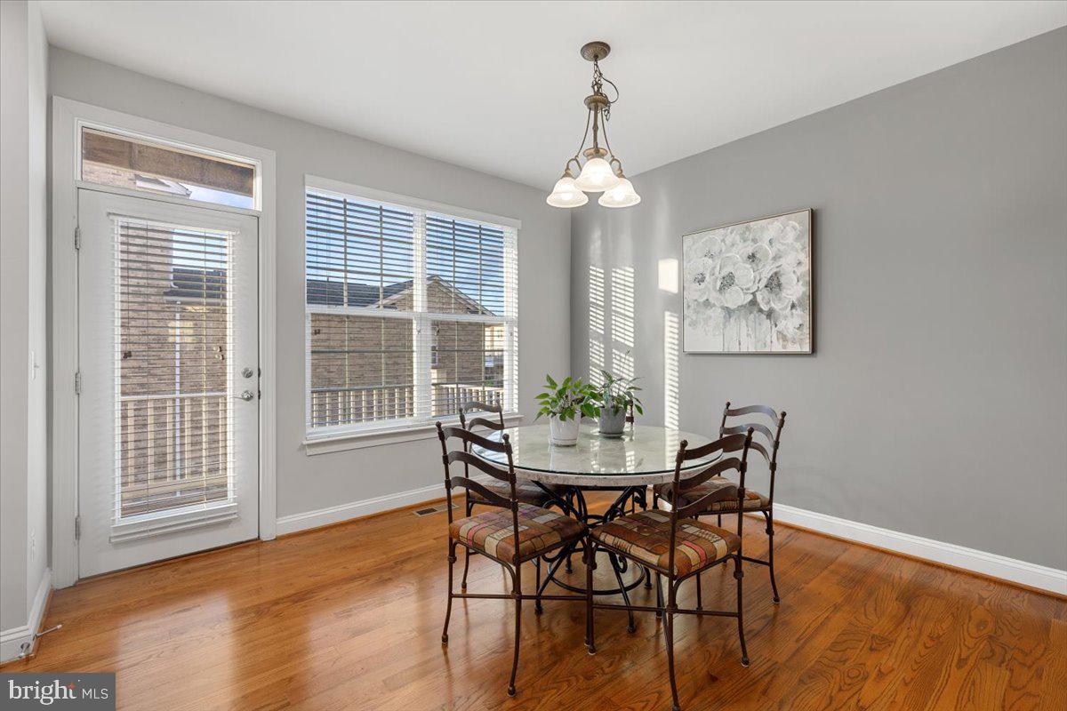 19461 XEROX DR, LEESBURG, Virginia 20176, 3 Bedrooms Bedrooms, 11 Rooms Rooms,2 BathroomsBathrooms,Residential,For sale,19461 XEROX DR,VALO2111906 MLS # VALO2111906