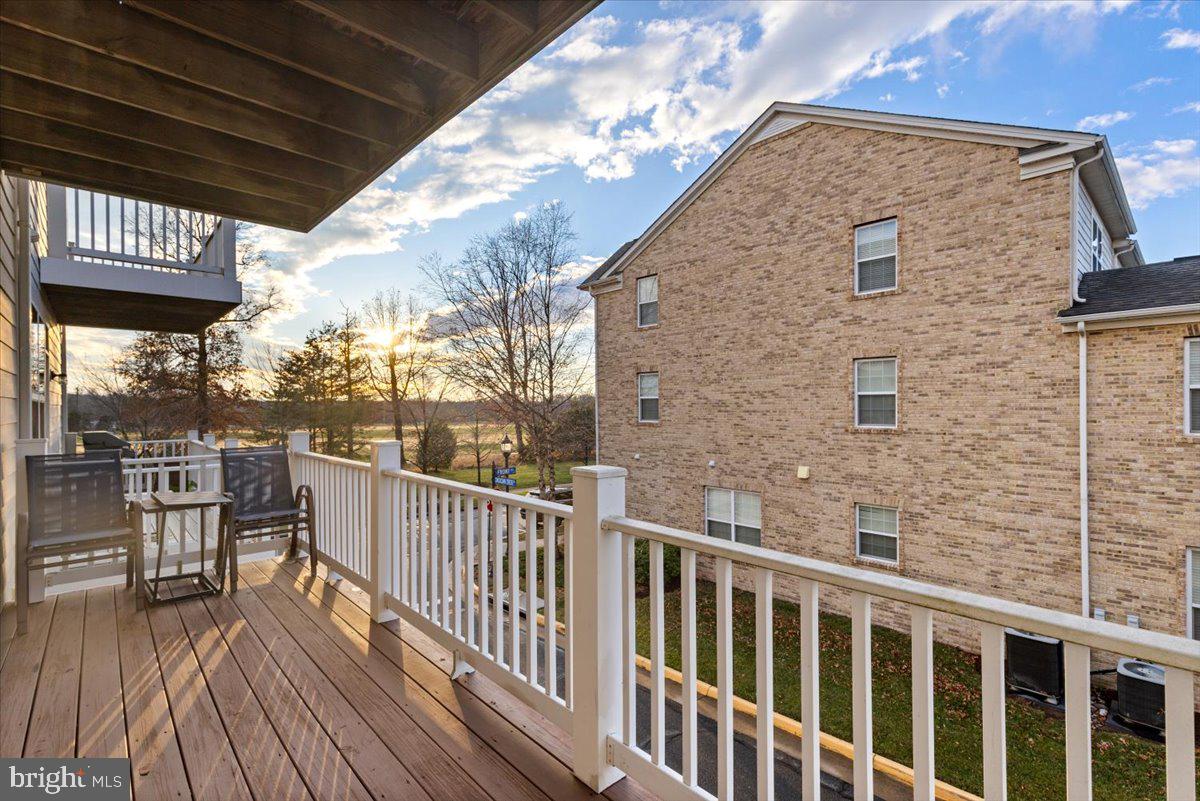 19461 XEROX DR, LEESBURG, Virginia 20176, 3 Bedrooms Bedrooms, 11 Rooms Rooms,2 BathroomsBathrooms,Residential,For sale,19461 XEROX DR,VALO2111906 MLS # VALO2111906