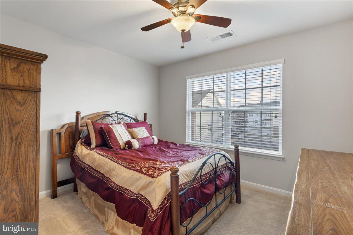 19461 XEROX DR, LEESBURG, Virginia 20176, 3 Bedrooms Bedrooms, 11 Rooms Rooms,2 BathroomsBathrooms,Residential,For sale,19461 XEROX DR,VALO2111906 MLS # VALO2111906