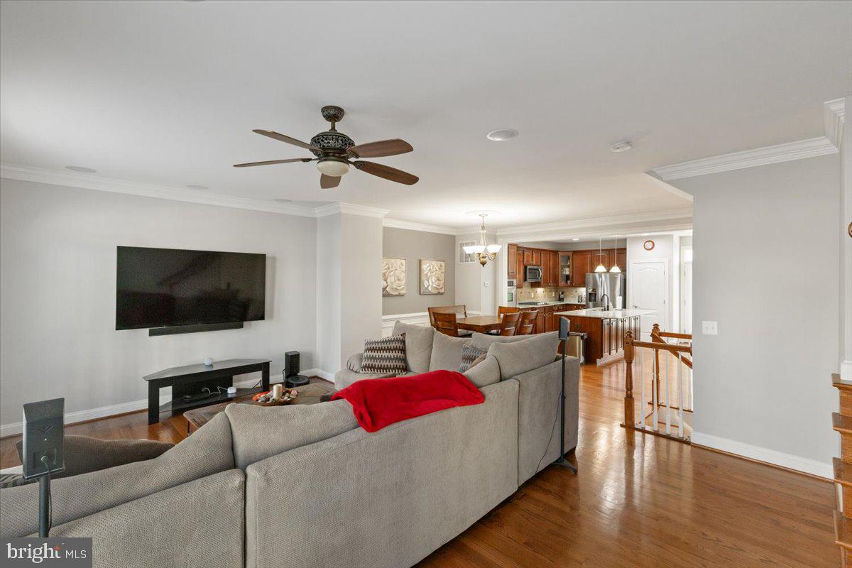 19461 XEROX DR, LEESBURG, Virginia 20176, 3 Bedrooms Bedrooms, 11 Rooms Rooms,2 BathroomsBathrooms,Residential,For sale,19461 XEROX DR,VALO2111906 MLS # VALO2111906