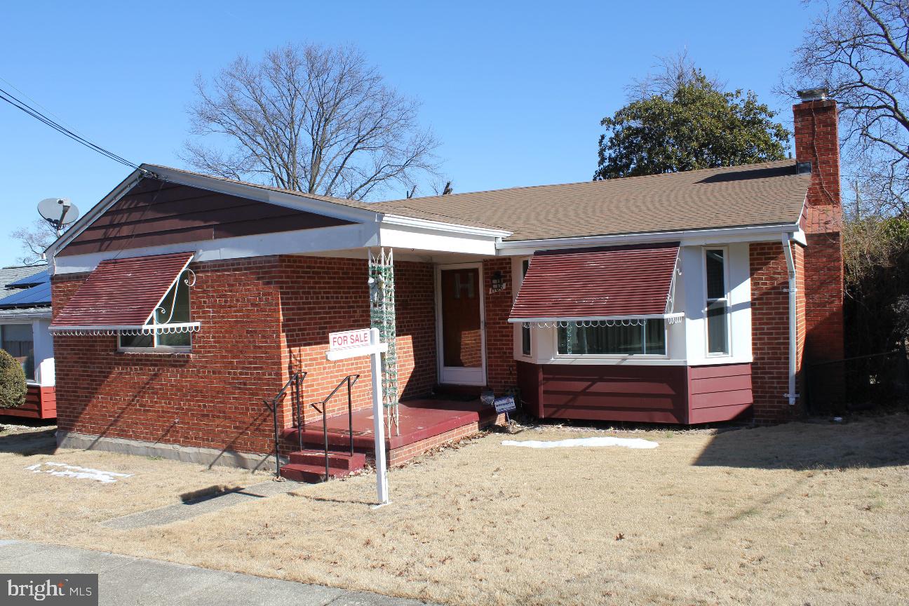 1108 CHAPLIN ST SE, WASHINGTON, District Of Columbia 20019, 3 Bedrooms Bedrooms, ,2 BathroomsBathrooms,Residential,For sale,1108 CHAPLIN ST SE,DCDC2233698 MLS # DCDC2233698