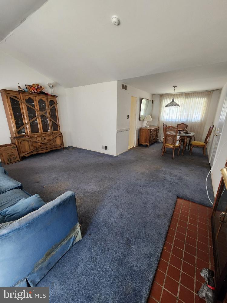 1108 CHAPLIN ST SE, WASHINGTON, District Of Columbia 20019, 3 Bedrooms Bedrooms, ,2 BathroomsBathrooms,Residential,For sale,1108 CHAPLIN ST SE,DCDC2233698 MLS # DCDC2233698