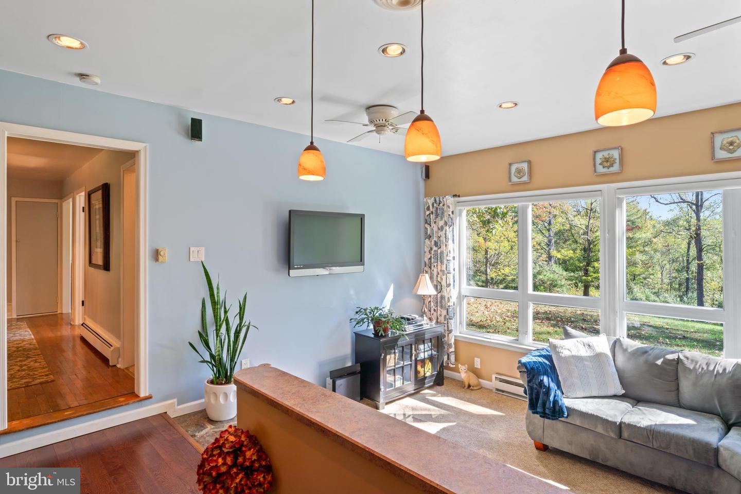 7127 WILSON RD, MARSHALL, Virginia 20115, 3 Bedrooms Bedrooms, ,2 BathroomsBathrooms,Residential,For sale,7127 WILSON RD,VAFQ2019826 MLS # VAFQ2019826