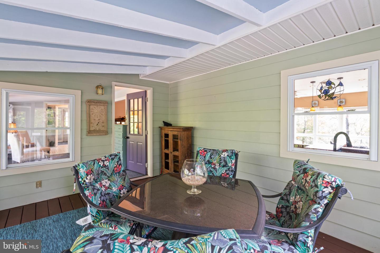 7127 WILSON RD, MARSHALL, Virginia 20115, 3 Bedrooms Bedrooms, ,2 BathroomsBathrooms,Residential,For sale,7127 WILSON RD,VAFQ2019826 MLS # VAFQ2019826