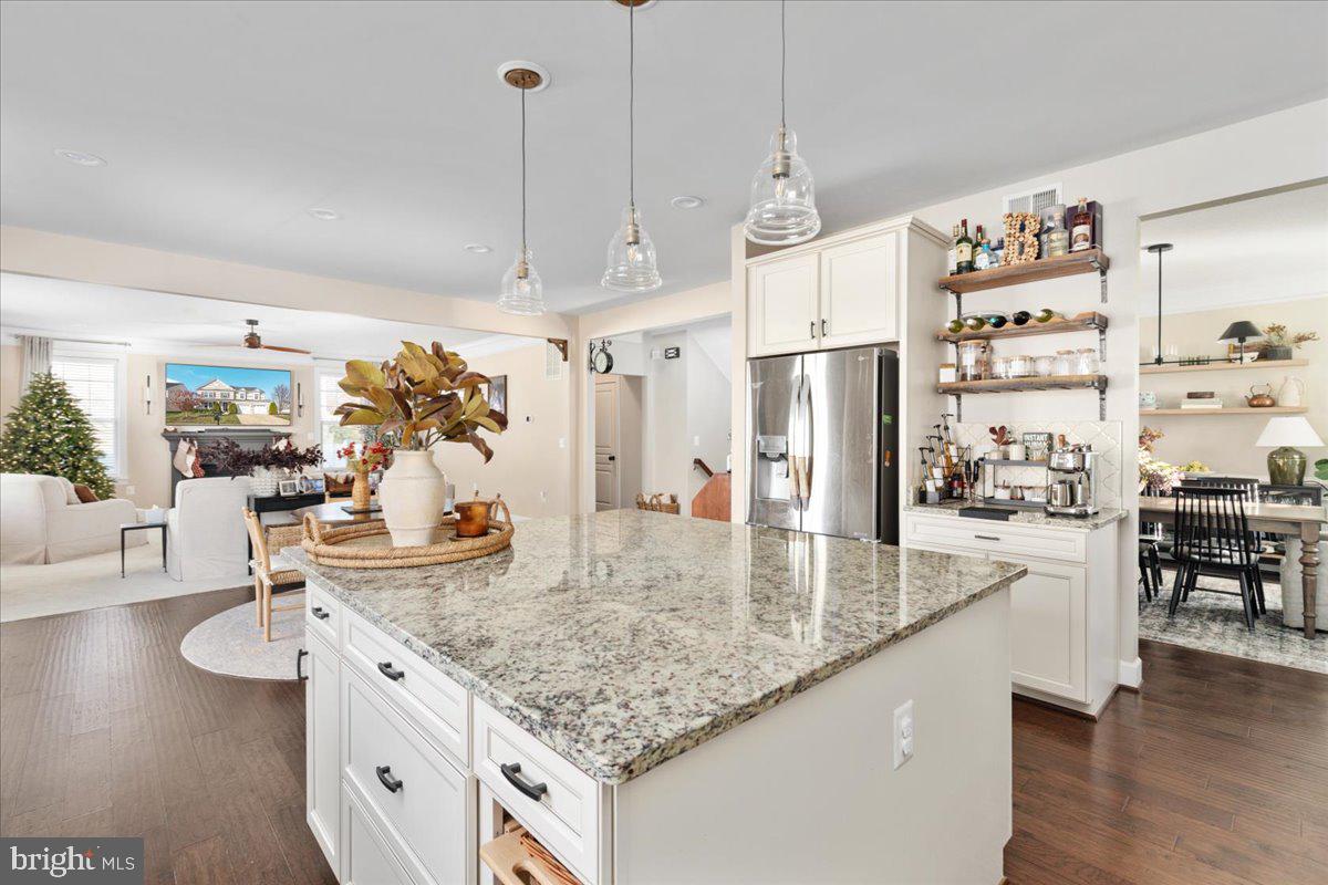 15158 ADDISON LN, WOODBRIDGE, Virginia 22193, 6 Bedrooms Bedrooms, ,4 BathroomsBathrooms,Residential,For sale,15158 ADDISON LN,VAPW2108602 MLS # VAPW2108602